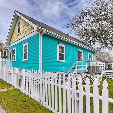 Galveston 'Blue Bungalow' - Walk To Beach! 外观 照片